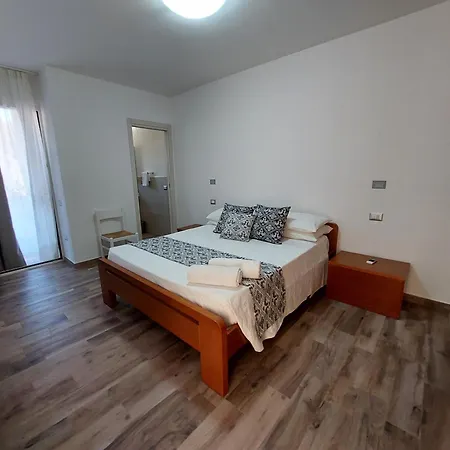 Apartment Gs Mes 'e Idas 52 *