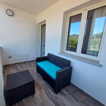 Gs Mes 'e Idas 52 Apartamento *